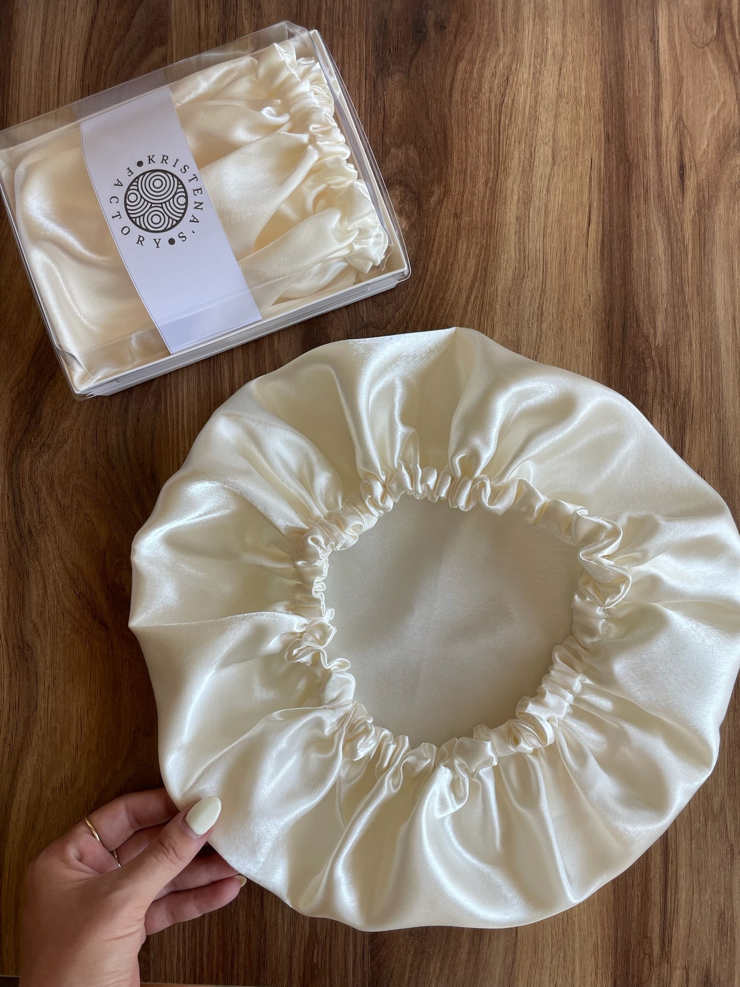Satin bonnets